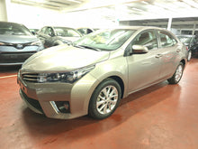 Load image into Gallery viewer, Toyota Corolla 1.3 Essence Manuelle 08 / 2014