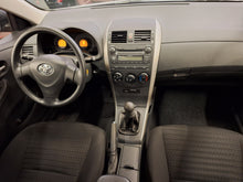 Load image into Gallery viewer, Toyota Corolla 1.4 Essence Manuelle 08 / 2008