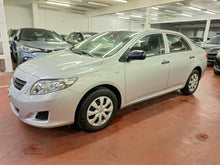 Load image into Gallery viewer, Toyota Corolla 1.4 Essence Manuelle 08 / 2008