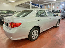 Load image into Gallery viewer, Toyota Corolla 1.4 Essence Manuelle 08 / 2008