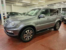 Load image into Gallery viewer, SsangYong Rexton 2.0 Diesel 4x4 7 Places Manuelle 09 / 2014