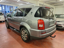 Load image into Gallery viewer, SsangYong Rexton 2.0 Diesel 4x4 7 Places Manuelle 09 / 2014