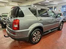 Load image into Gallery viewer, SsangYong Rexton 2.0 Diesel 4x4 7 Places Manuelle 09 / 2014