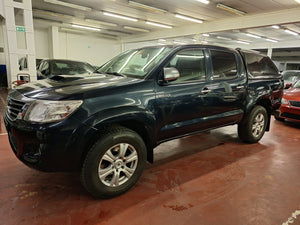 Toyota Hilux 3.0 Diesel Automatique 01 / 2015