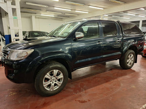 Toyota Hilux 3.0 Diesel Automatique 01 / 2015