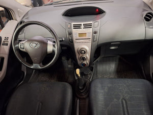 Toyota Yaris 1.3 Essence Manuelle 05 / 2006