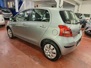 Toyota Yaris 1.3 Essence Manuelle 05 / 2006