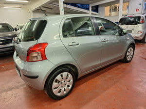 Toyota Yaris 1.3 Essence Manuelle 05 / 2006