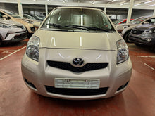 Load image into Gallery viewer, Toyota Yaris 1.3 Essence Automatique 03 / 2011