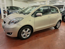 Load image into Gallery viewer, Toyota Yaris 1.3 Essence Automatique 03 / 2011