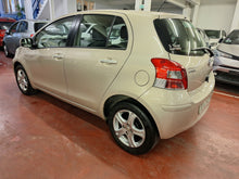 Load image into Gallery viewer, Toyota Yaris 1.3 Essence Automatique 03 / 2011