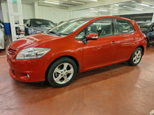 Afbeelding in Gallery-weergave laden, Toyota Auris 1.6 Essence Automatique 04 / 2010