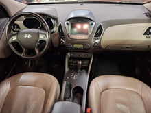 Charger l&#39;image dans la galerie, Hyundai IX 35 2.0 Essence 4x4 Automatique 01 / 2015