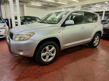 Afbeelding in Gallery-weergave laden, Toyota Rav 4 2.0 Essence 4X4 Manuelle 05 / 2006 - Voiture Belge