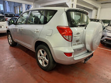 Afbeelding in Gallery-weergave laden, Toyota Rav 4 2.0 Essence 4X4 Manuelle 05 / 2006 - Voiture Belge