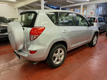 Afbeelding in Gallery-weergave laden, Toyota Rav 4 2.0 Essence 4X4 Manuelle 05 / 2006 - Voiture Belge