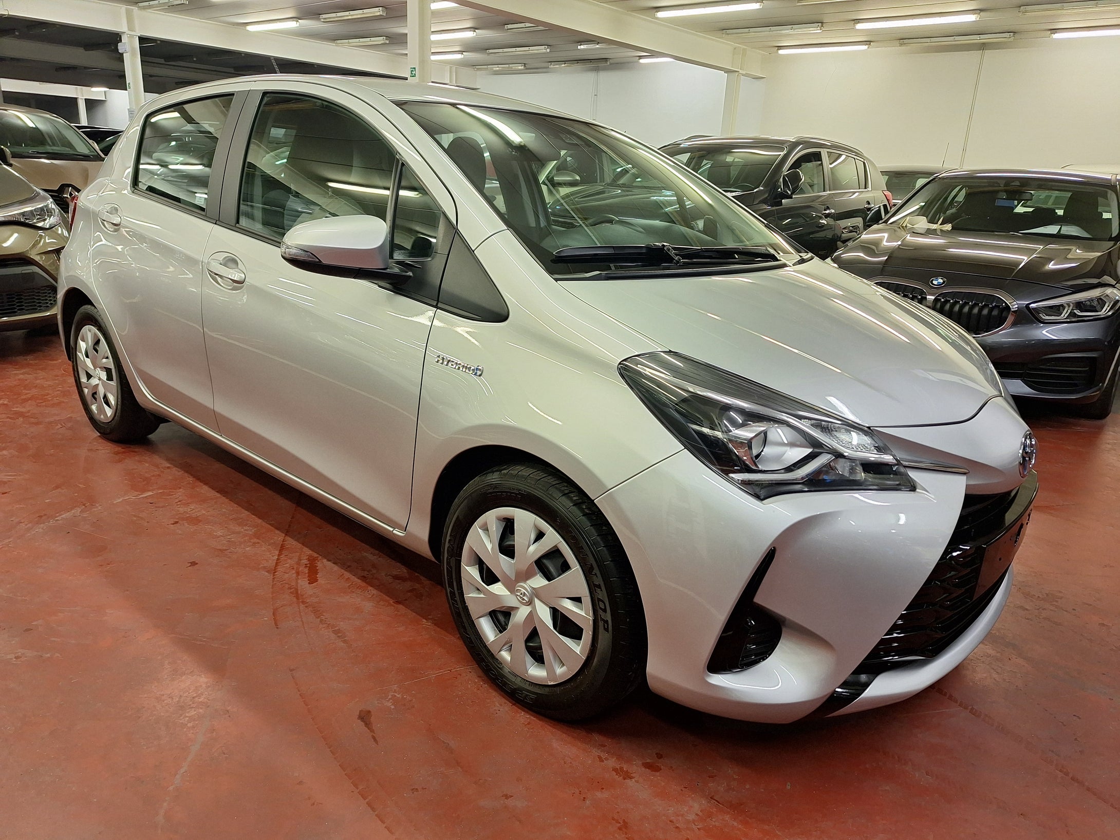 Toyota Yaris 1.5 Essence / Hybride Automatique 07 / 2017