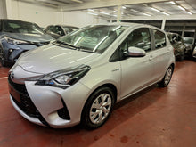 Load image into Gallery viewer, Toyota Yaris 1.5 Essence / Hybride Automatique 07 / 2017