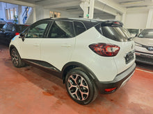 Load image into Gallery viewer, Renault Captur 0.9 Essence Manuelle 05 / 2019