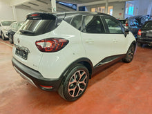 Load image into Gallery viewer, Renault Captur 0.9 Essence Manuelle 05 / 2019