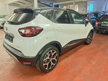 Load image into Gallery viewer, Renault Captur 0.9 Essence Manuelle 05 / 2019