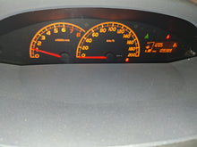 Load image into Gallery viewer, Toyota Yaris 1.3 Essence Manuelle 02 / 2011