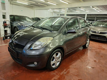 Load image into Gallery viewer, Toyota Yaris 1.3 Essence Manuelle 02 / 2011