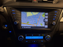 Charger l&#39;image dans la galerie, Toyota Avensis 1.8 Essence Automatique 09 / 2015