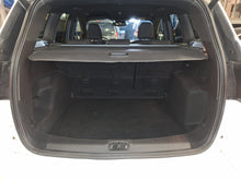 Load image into Gallery viewer, Ford Kuga 2.0 Diesel AWD Automatique 07 / 2018