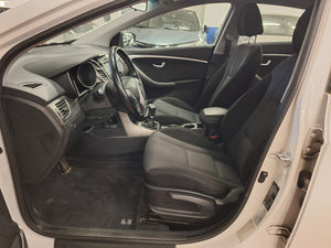 Hyundai I30 1.6 Diesel Manuelle 04 / 2015