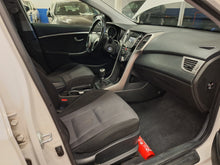 Charger l&#39;image dans la galerie, Hyundai I30 1.6 Diesel Manuelle 04 / 2015