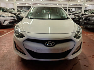 Hyundai I30 1.6 Diesel Manuelle 04 / 2015