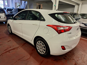 Hyundai I30 1.6 Diesel Manuelle 04 / 2015
