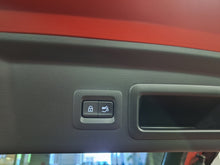 Load image into Gallery viewer, Mazda CX-30 2.0 Essence/Hybride Automatique 06 / 2020