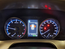 Afbeelding in Gallery-weergave laden, Toyota Rav 4 2.0 Essence Automatique 10 / 2016