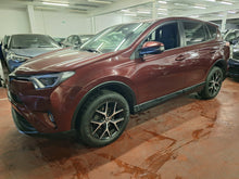 Afbeelding in Gallery-weergave laden, Toyota Rav 4 2.0 Essence Automatique 10 / 2016