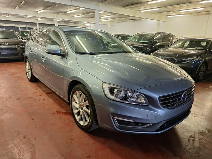 Volvo V60 2.0 Diesel Manuelle 03 / 2017