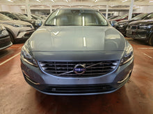 Load image into Gallery viewer, Volvo V60 2.0 Diesel Manuelle 03 / 2017