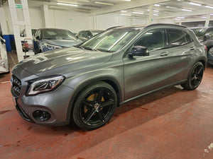 Mercedes GLA 250  Essence Automatique 02 / 2019