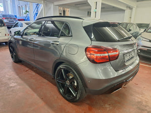 Mercedes GLA 250  Essence Automatique 02 / 2019