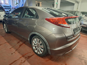 Honda Civic 1.4 Essence Manuelle 07 / 2013