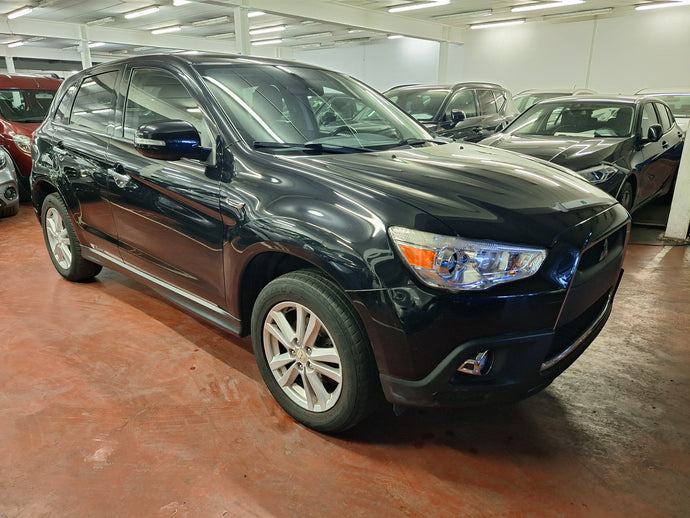 Mitsubishi ASX 1.6 Essence Manuelle 09 / 2012