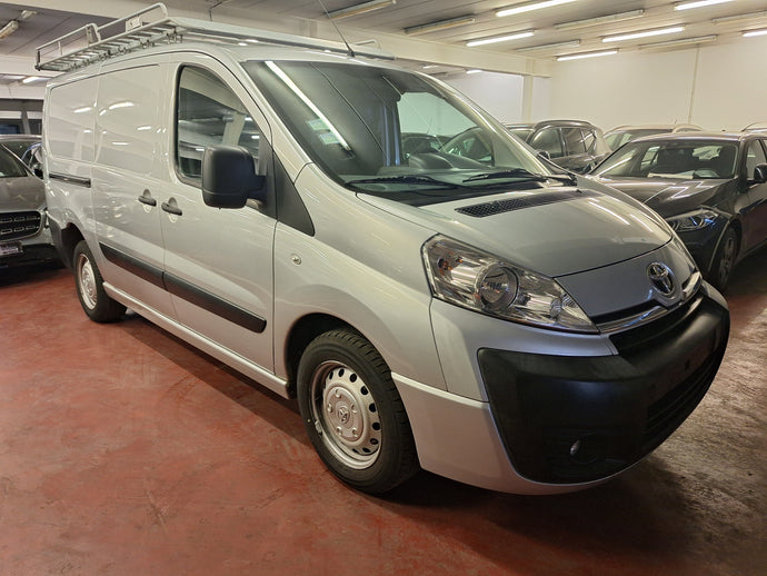 Toyota Proace 2.0 Diesel Manuelle 03 / 2016
