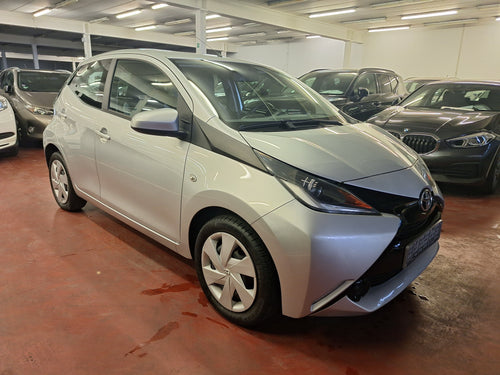 Toyota Aygo 1.0 Essence Automatique 01 / 2015