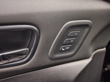 Afbeelding in Gallery-weergave laden, Honda CR-V 2.0 Essence 4x4 Manuelle 06 / 2014