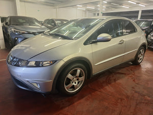 Honda Civic 1.3 Essence Automatique 06 / 2006