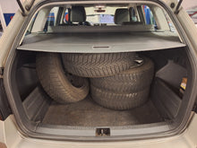 Load image into Gallery viewer, Skoda Fabia 1.2 Essence Manuelle 04 / 2017