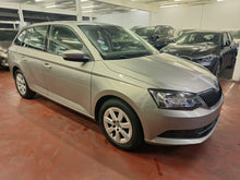 Load image into Gallery viewer, Skoda Fabia 1.2 Essence Manuelle 04 / 2017
