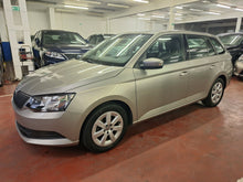 Load image into Gallery viewer, Skoda Fabia 1.2 Essence Manuelle 04 / 2017