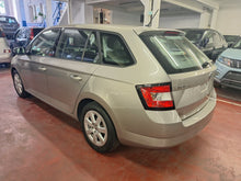 Load image into Gallery viewer, Skoda Fabia 1.2 Essence Manuelle 04 / 2017